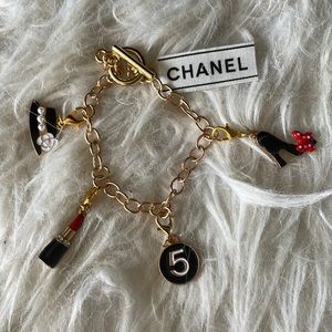 🆕🎉Upcycled Charm Bracelet designer Inspired